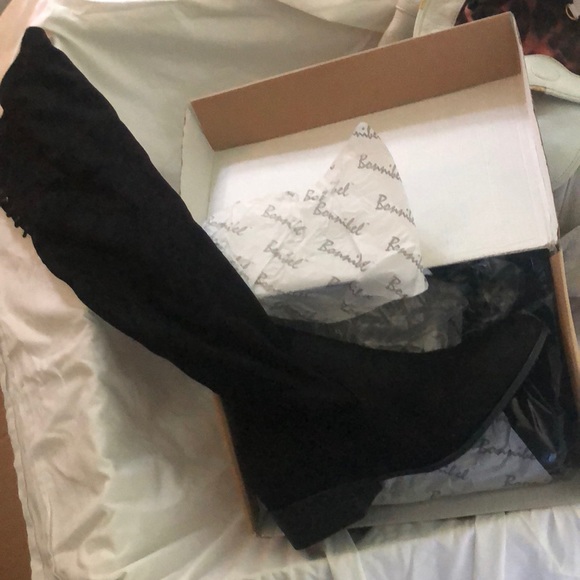 Over knee boots - Picture 2 of 2